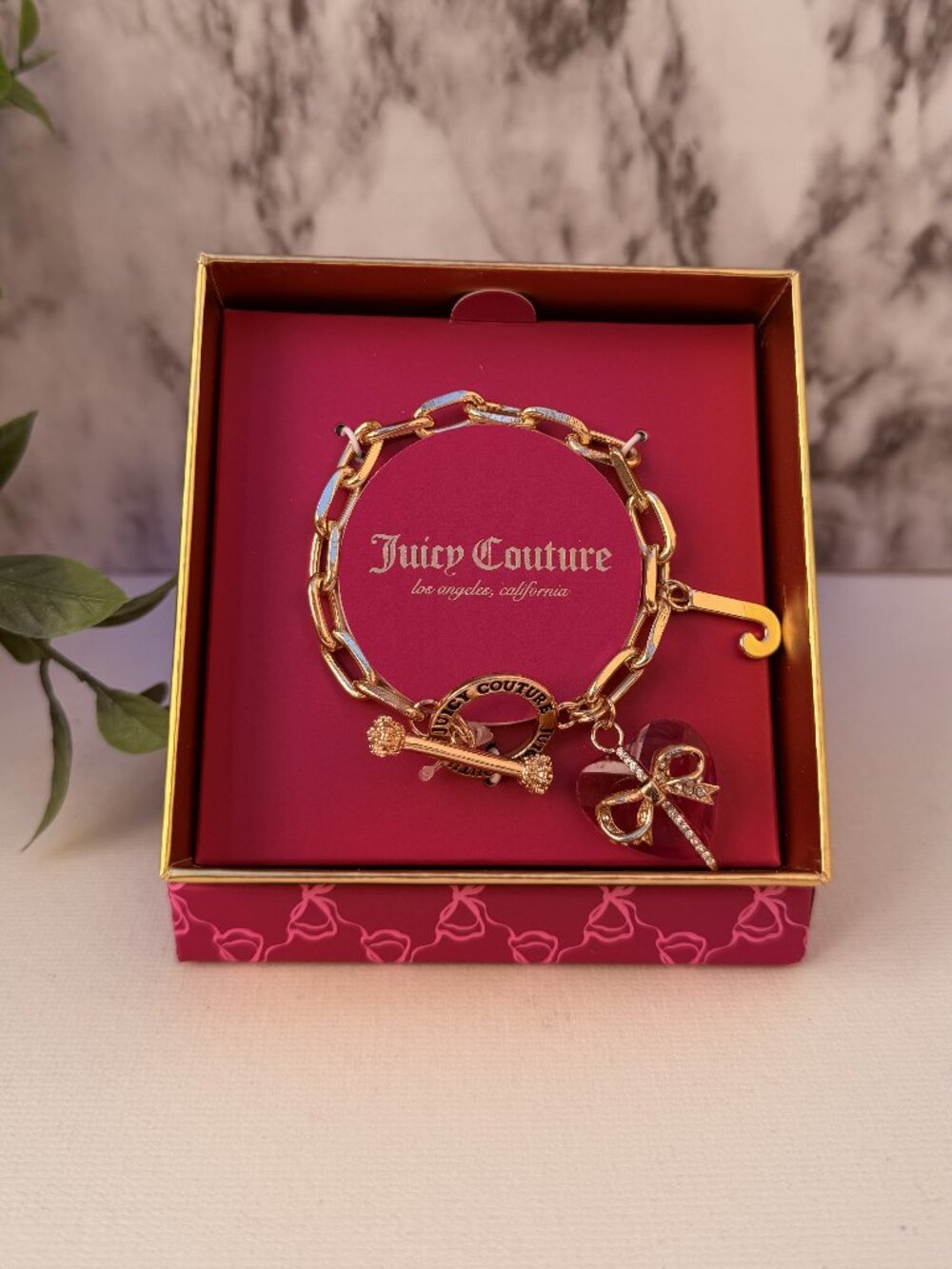 Juicy Couture Charm Bracelet Gold Tone Heart Bow Key Charm Gift Box